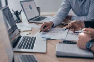 Cuantías del bono Kit Consulting 2026 según el tamaño de la empresa: 12.000, 18.000 y 24.000 euros